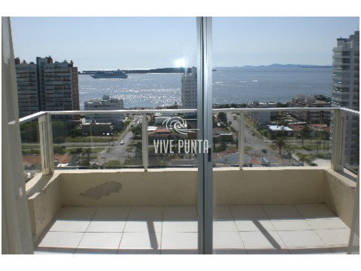 Apartamento ID.514 - Apartamento de 3 dormitorios en venta en Punta del Este