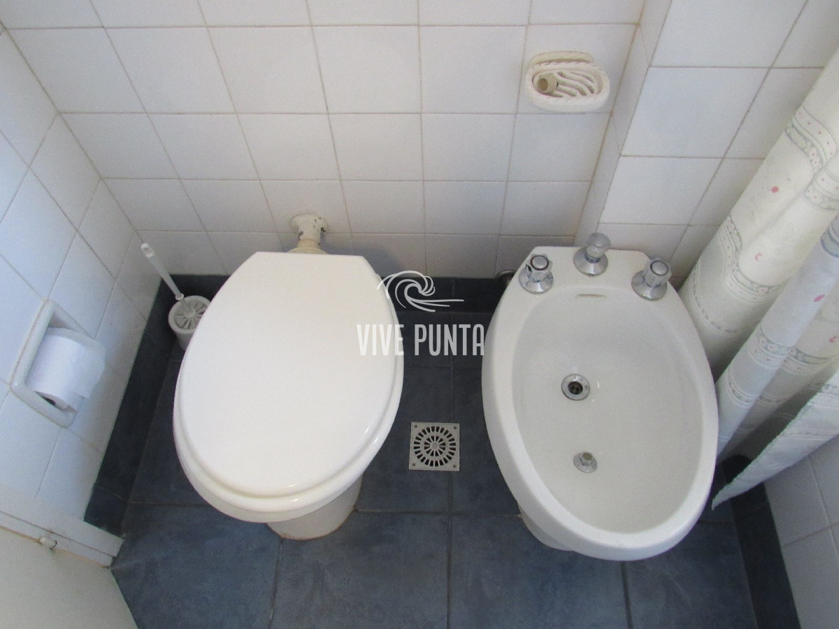 Apartamento ID.1020 - venta de apartamento en playa brava con parrillero y dos garages