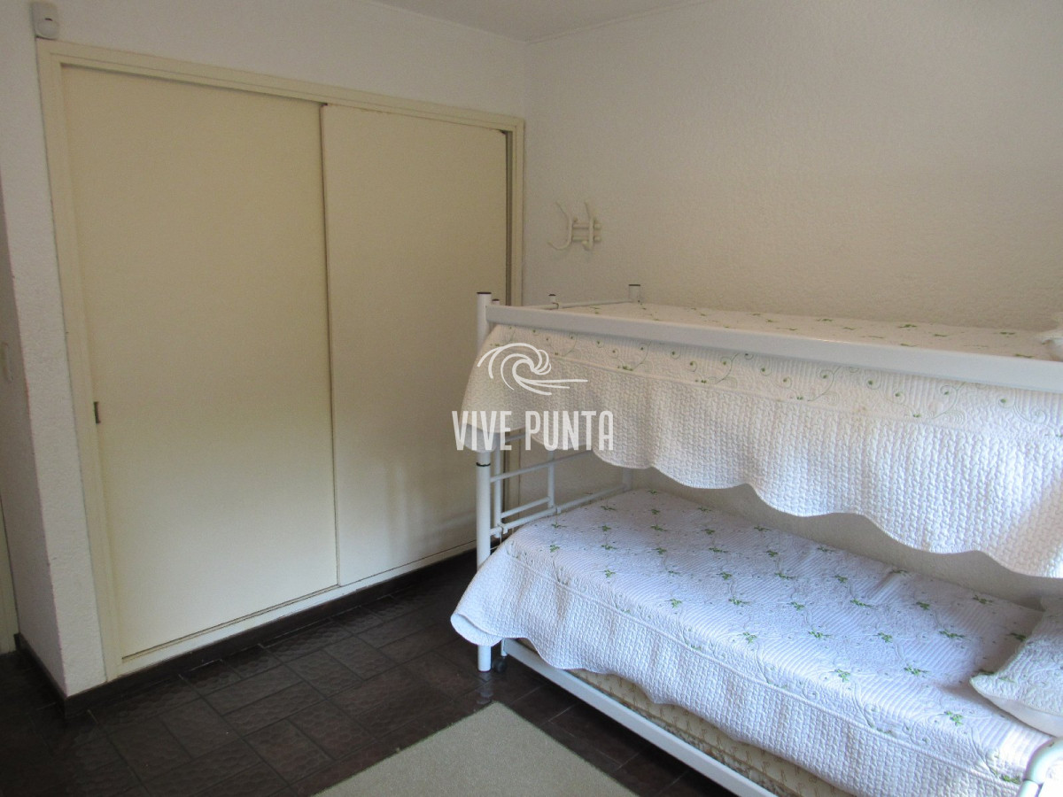 Apartamento ID.1020 - venta de apartamento en playa brava con parrillero y dos garages