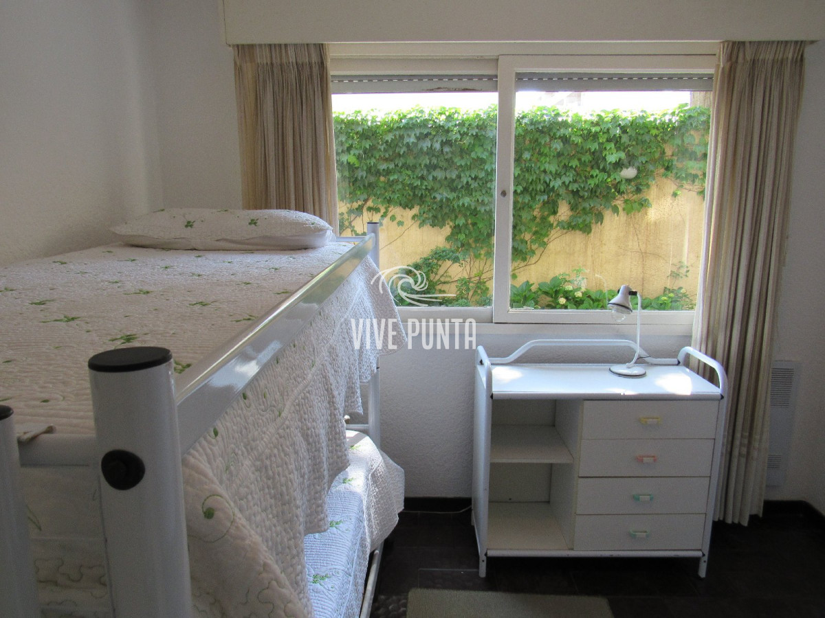 Apartamento ID.1020 - venta de apartamento en playa brava con parrillero y dos garages