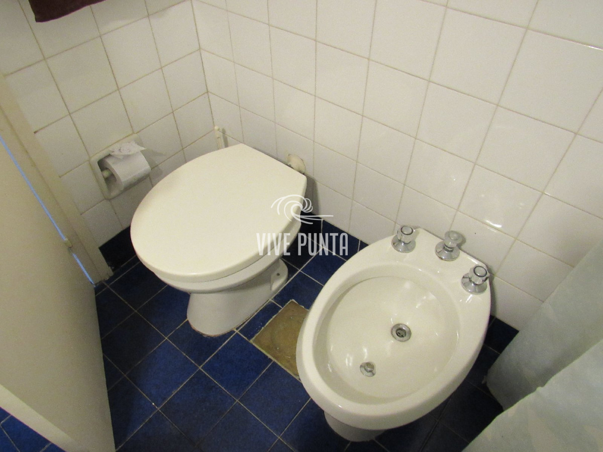 Apartamento ID.1020 - venta de apartamento en playa brava con parrillero y dos garages