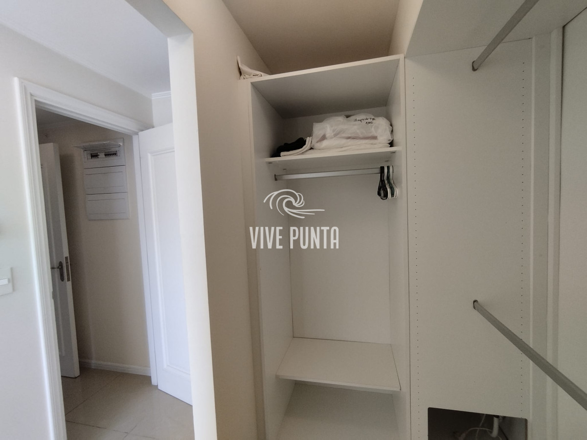 Apartamento ID.1037 -  Apartamento en venta en playa brava de Punta del Este