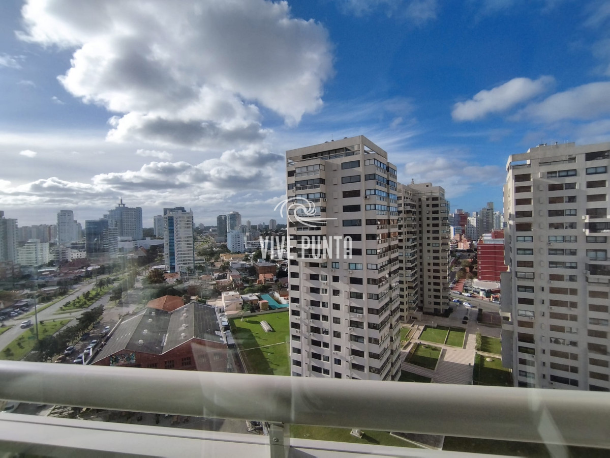 Apartamento ID.1037 -  Apartamento en venta en playa brava de Punta del Este