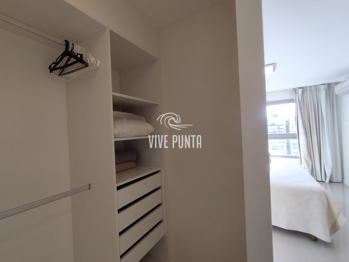 Apartamento ID.1037 -  Apartamento en venta en playa brava de Punta del Este