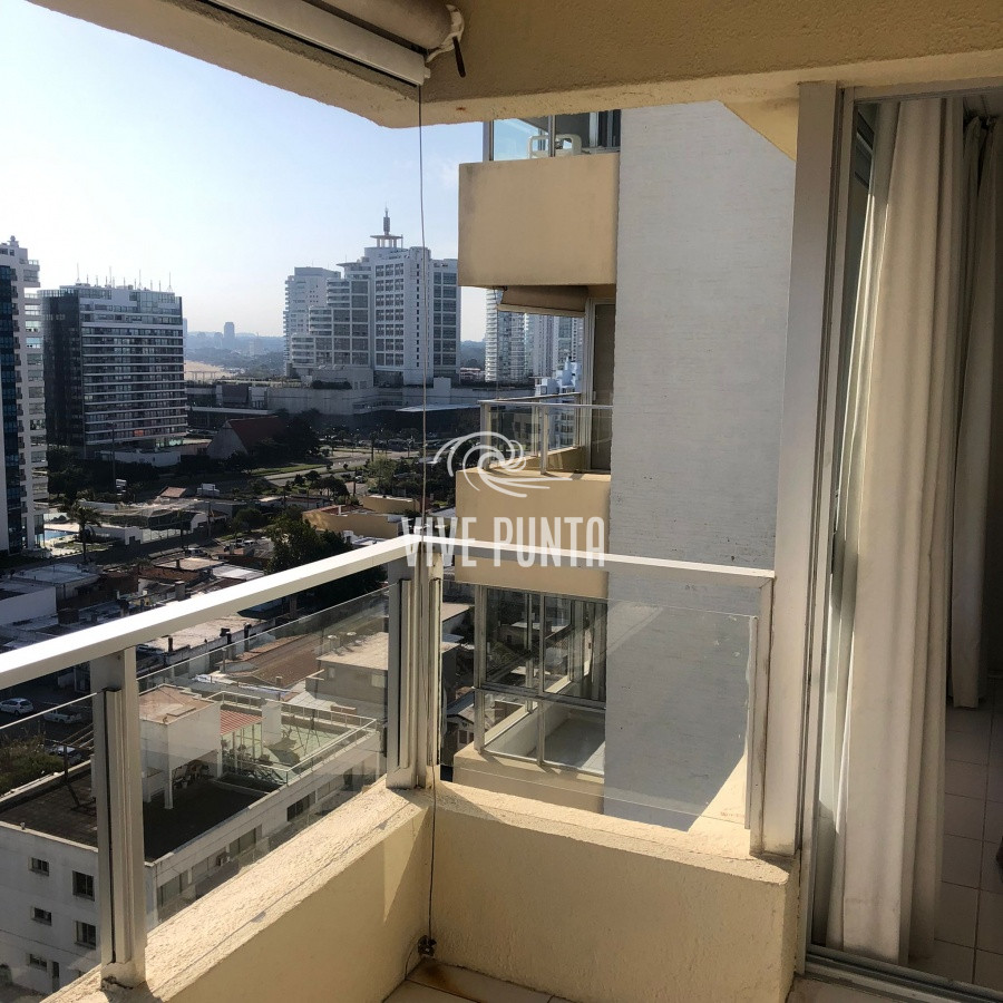 Apartamento ID.515 - Venta de apartamento de 3 dormitorios en Punta del Este