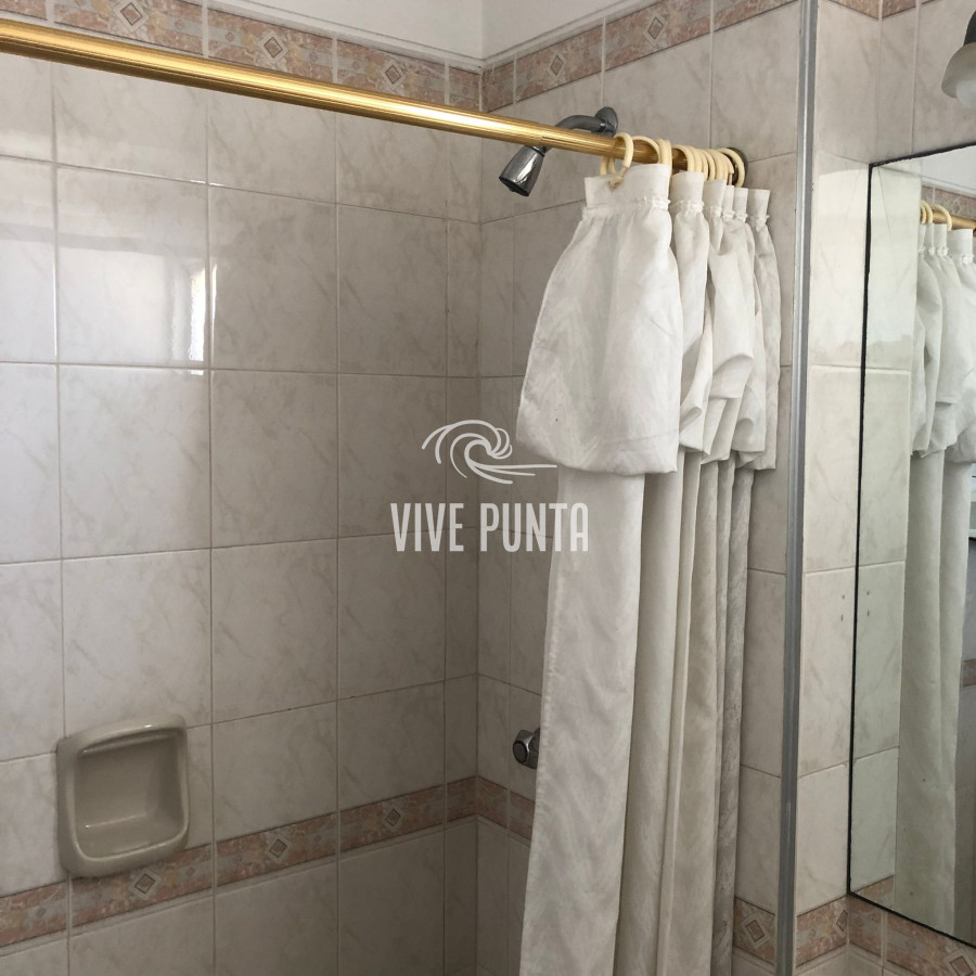 Apartamento ID.515 - Venta de apartamento de 3 dormitorios en Punta del Este