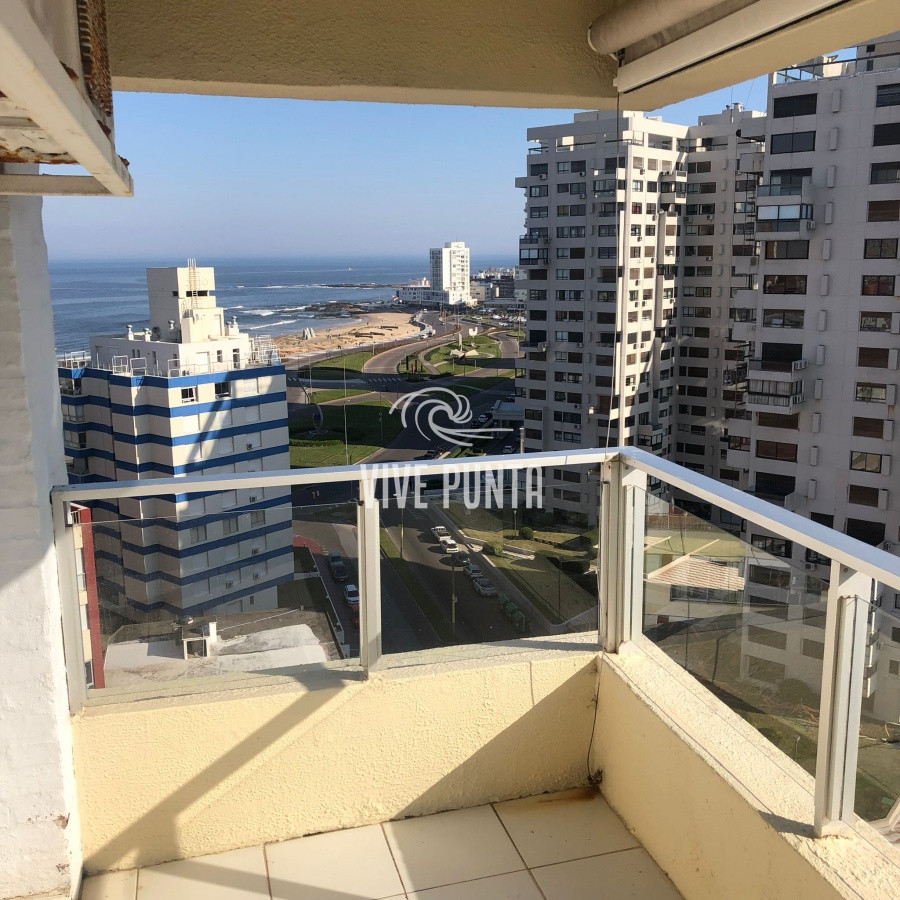Apartamento ID.515 - Venta de apartamento de 3 dormitorios en Punta del Este