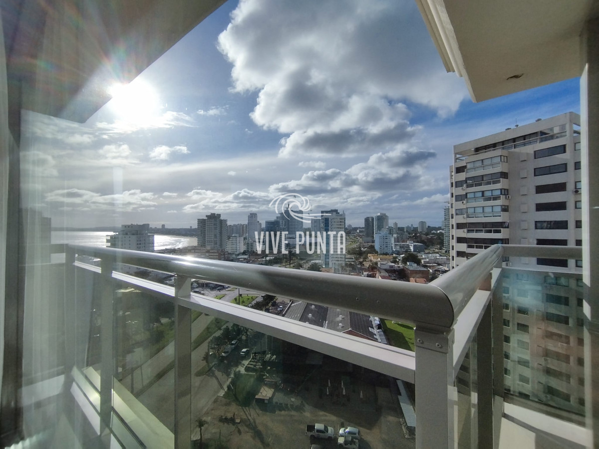 Apartamento ID.1037 -  Apartamento en venta en playa brava de Punta del Este