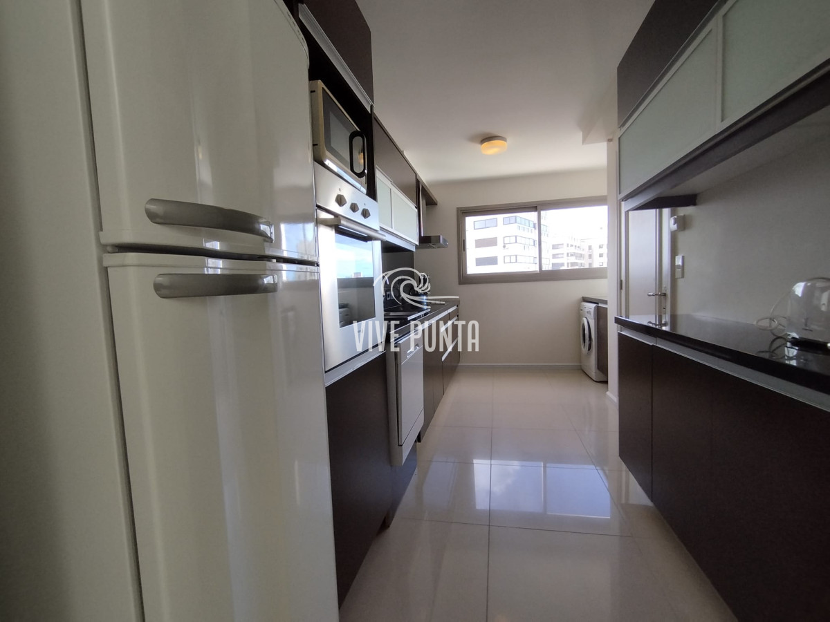Apartamento ID.1037 -  Apartamento en venta en playa brava de Punta del Este