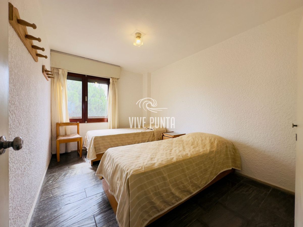 Apartamento ID.902 - Apartamento en venta, 2 dormitorios, primera linea de la brava.
