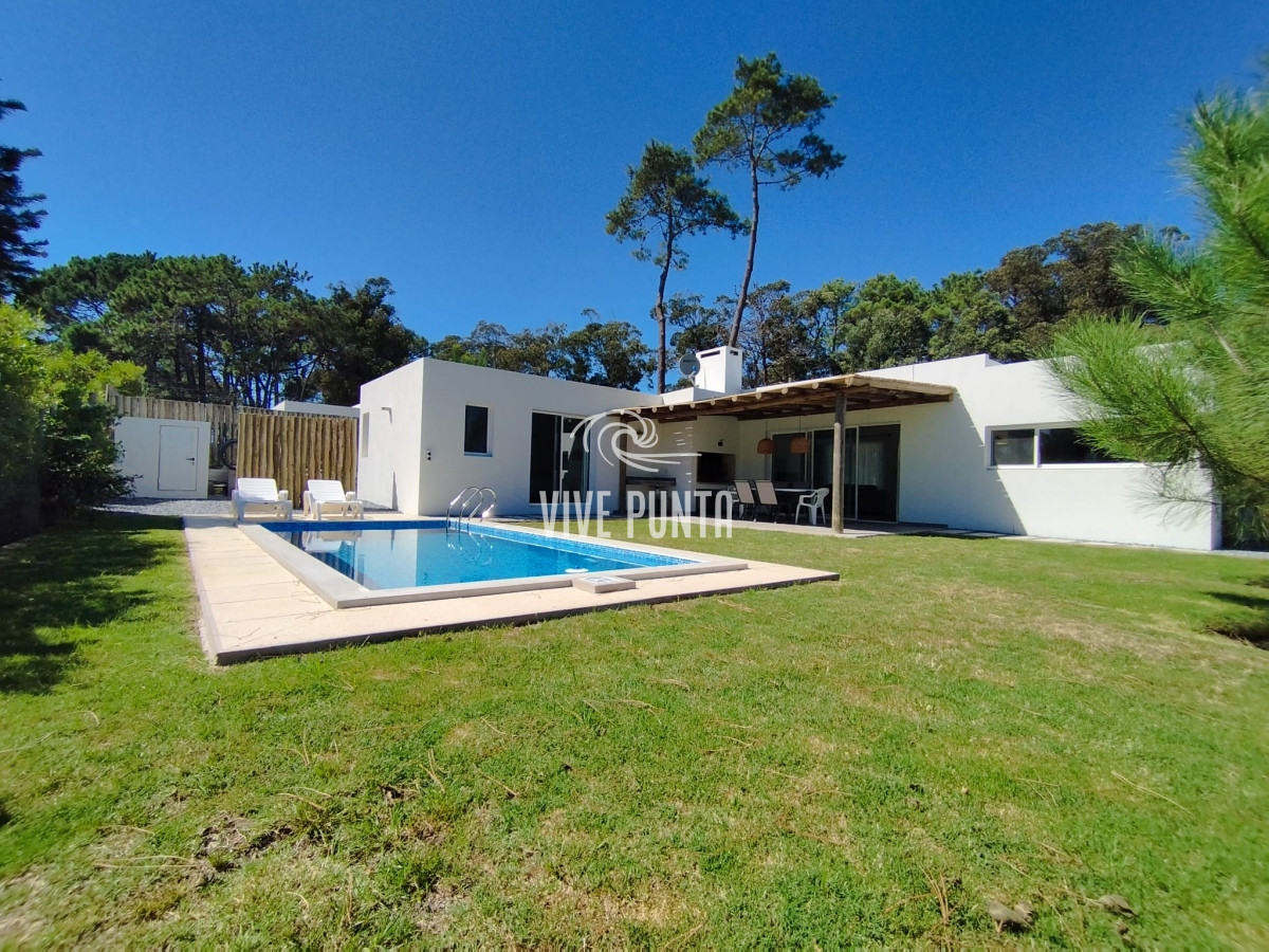 Casa ID.963 - Venta de Casa en la barra- Maldonado