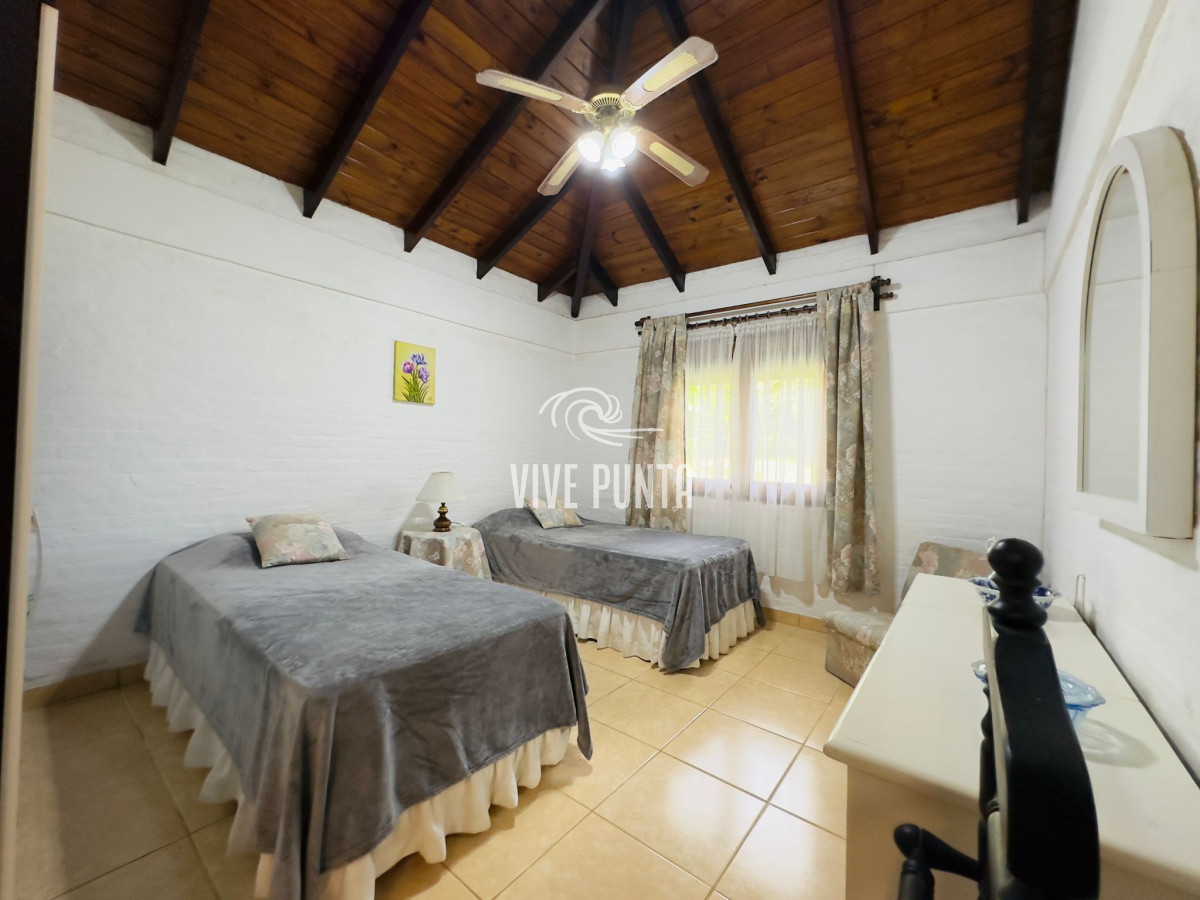Casa ID.965 - Casa en VENTA, 3 dormitorios, Punta del Este