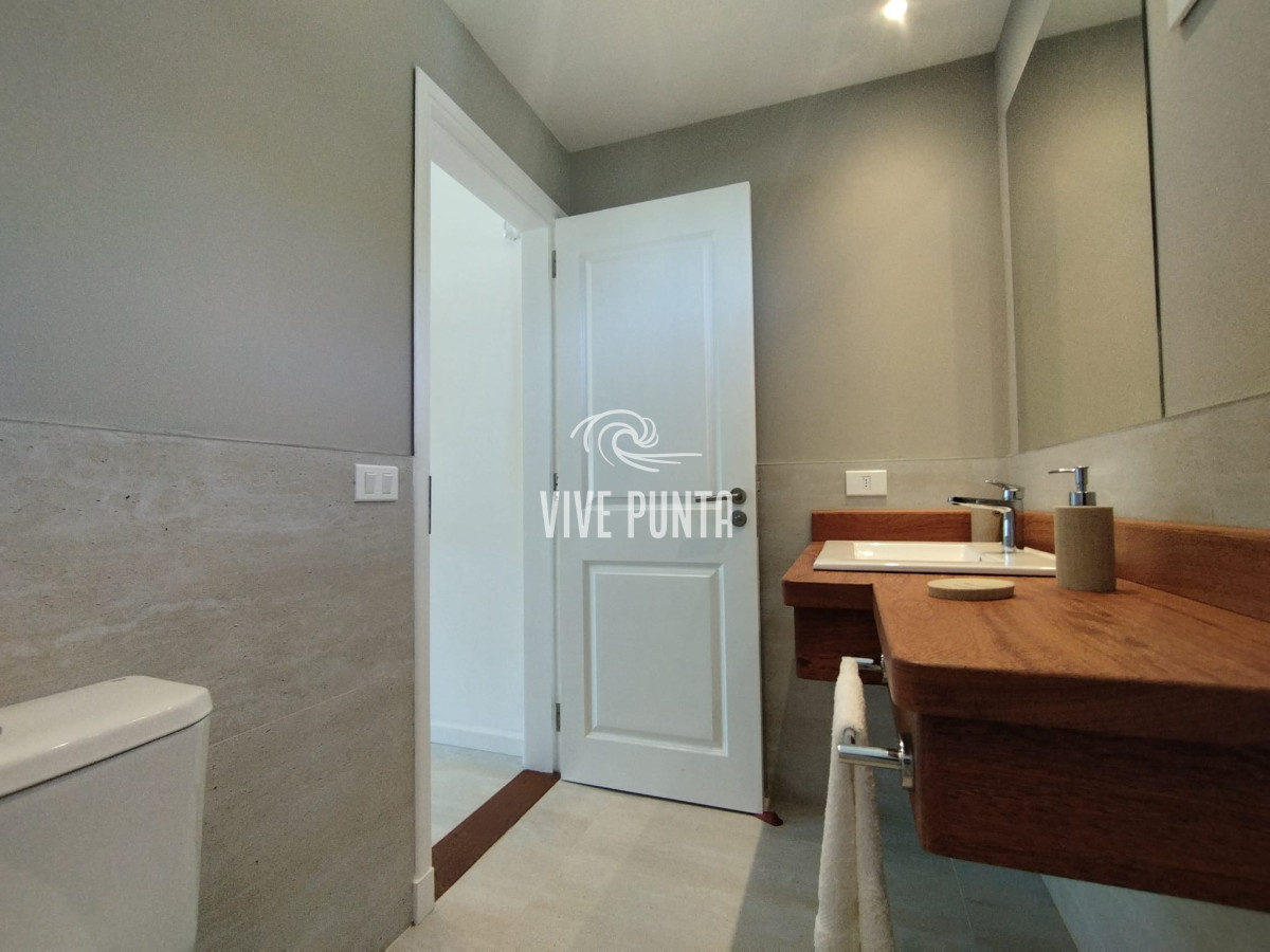 Casa ID.963 - Venta de Casa en la barra- Maldonado