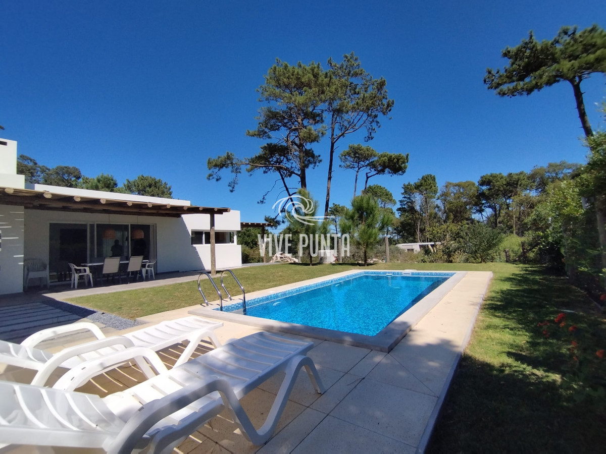 Casa ID.963 - Venta de Casa en la barra- Maldonado