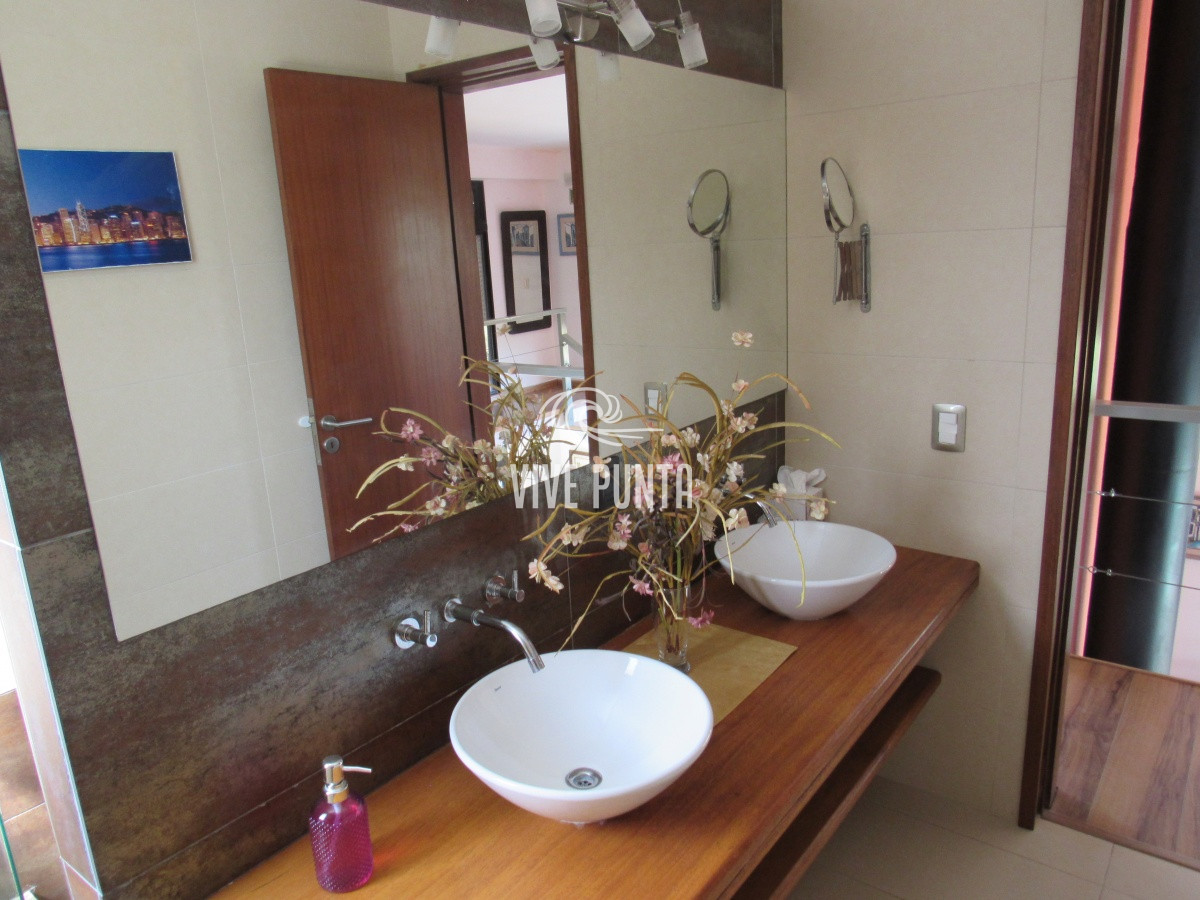 Casa ID.964 - Casa en venta y alquiler de 3 dormitorios en Balneario Buenos Aires