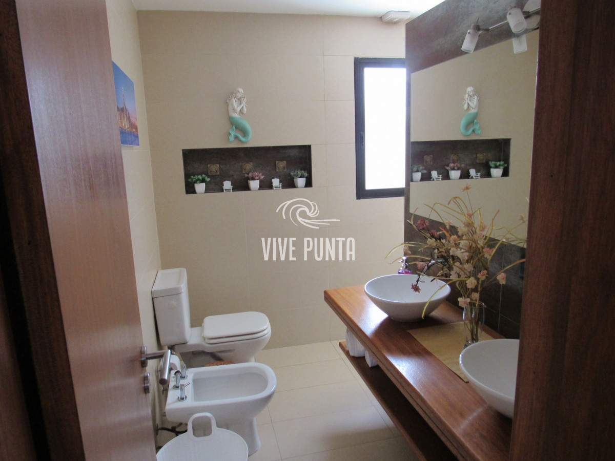 Casa ID.964 - Casa en venta y alquiler de 3 dormitorios en Balneario Buenos Aires