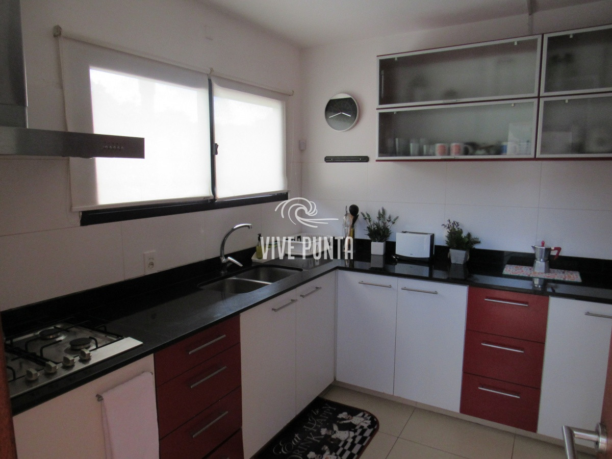 Casa ID.964 - Casa en venta y alquiler de 3 dormitorios en Balneario Buenos Aires