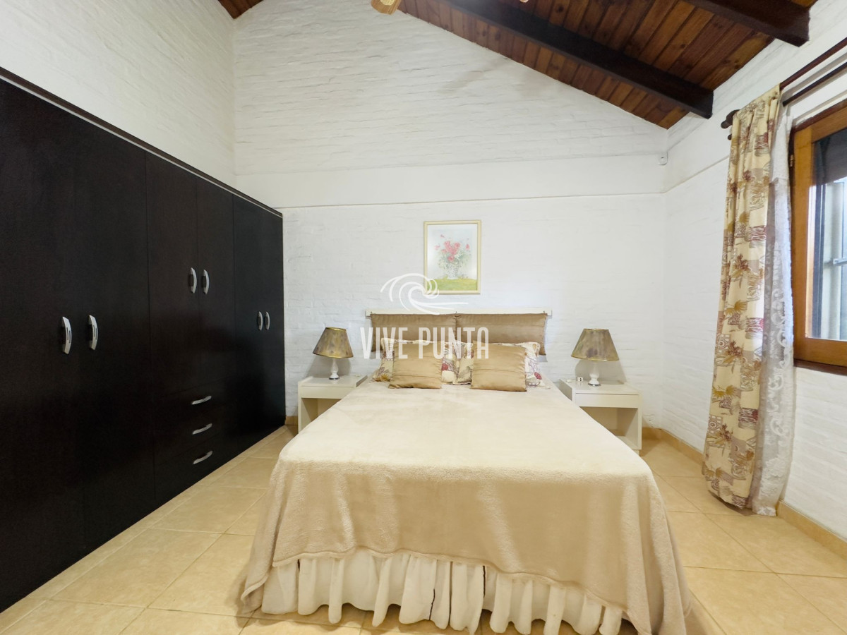 Casa ID.965 - Casa en VENTA, 3 dormitorios, Punta del Este