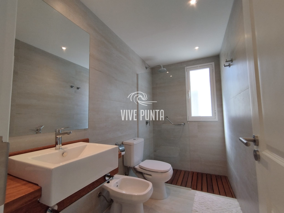 Casa ID.963 - Venta de Casa en la barra- Maldonado