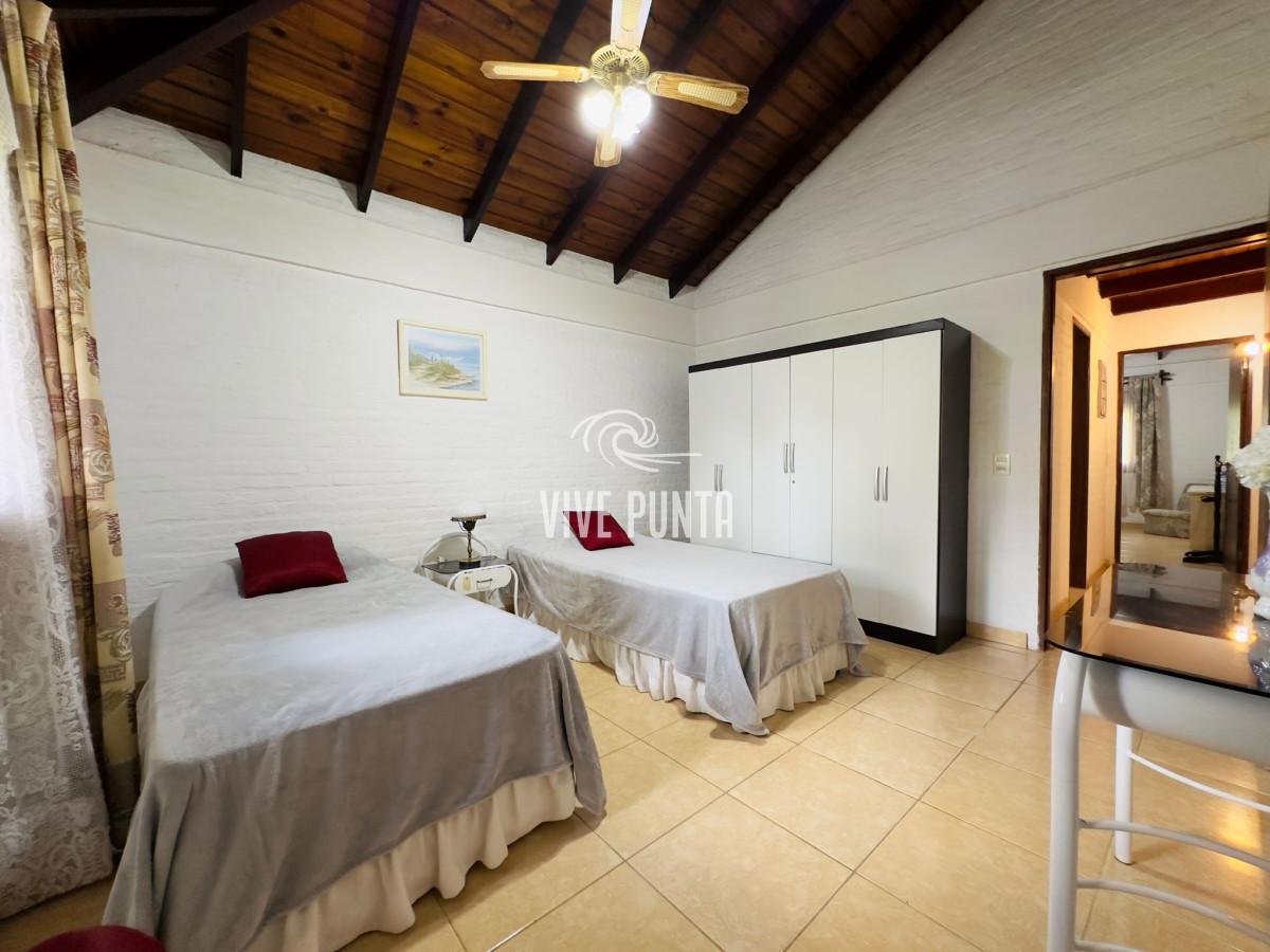 Casa ID.965 - Casa en VENTA, 3 dormitorios, Punta del Este