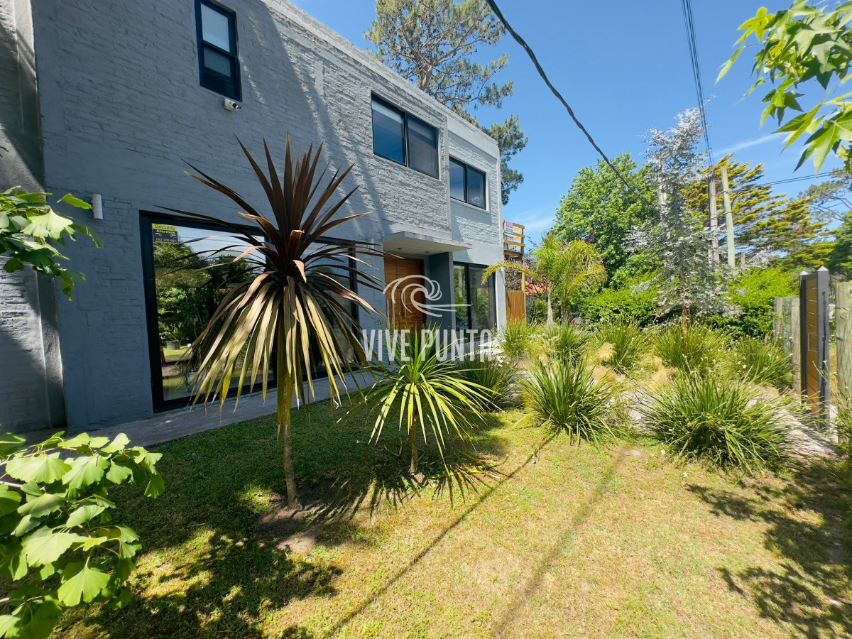 Casa ID.1041 - Alquiler de casa de 3 dormitorios con piscina en Punta del Este