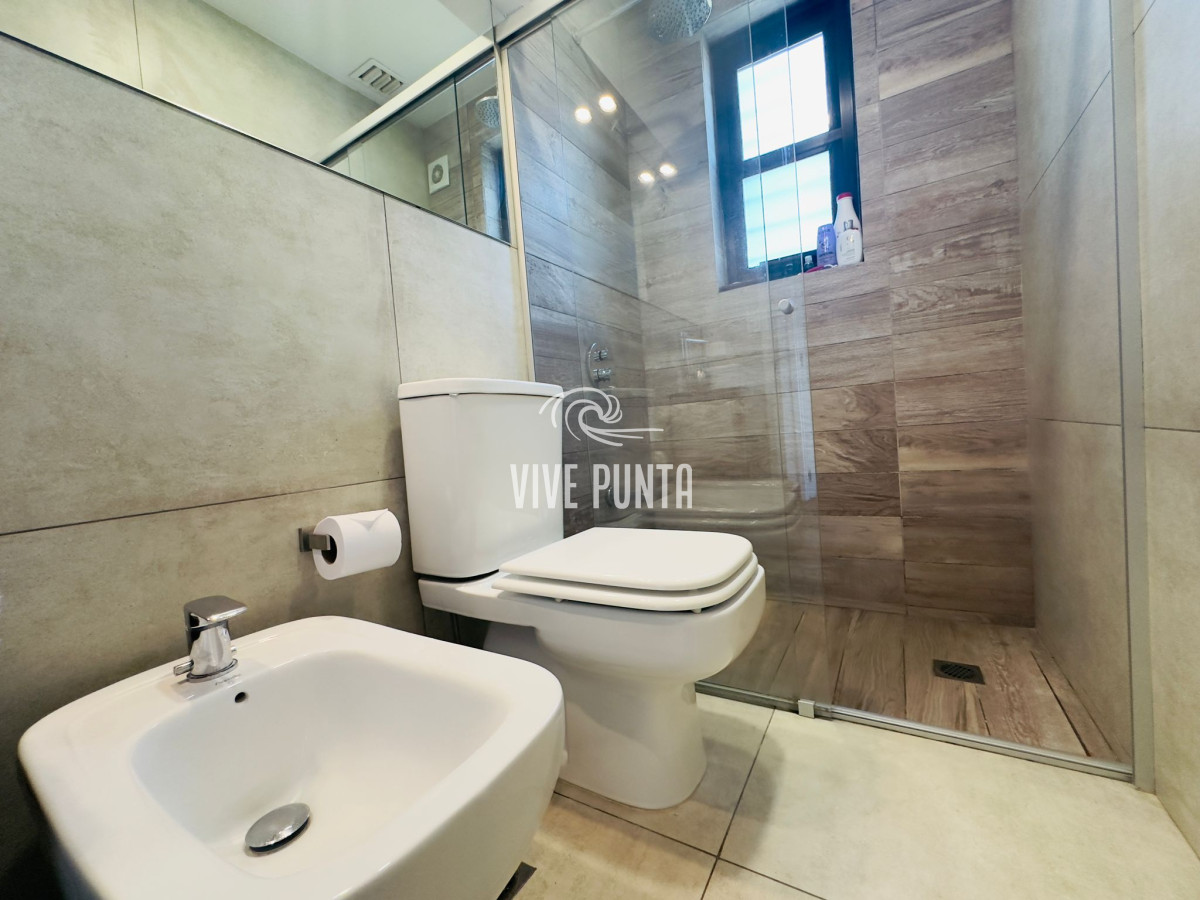 Casa ID.1041 - Alquiler de casa de 3 dormitorios con piscina en Punta del Este