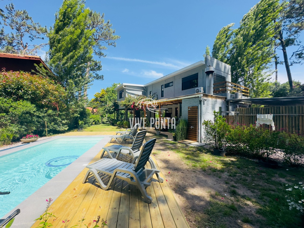 Casa ID.1041 - Alquiler de casa de 3 dormitorios con piscina en Punta del Este