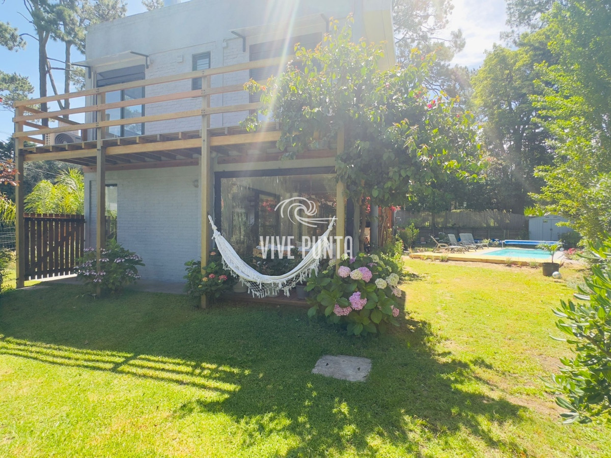Casa ID.1041 - Alquiler de casa de 3 dormitorios con piscina en Punta del Este