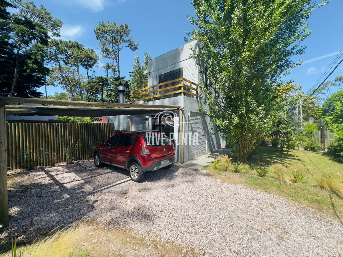 Casa ID.1041 - Alquiler de casa de 3 dormitorios con piscina en Punta del Este