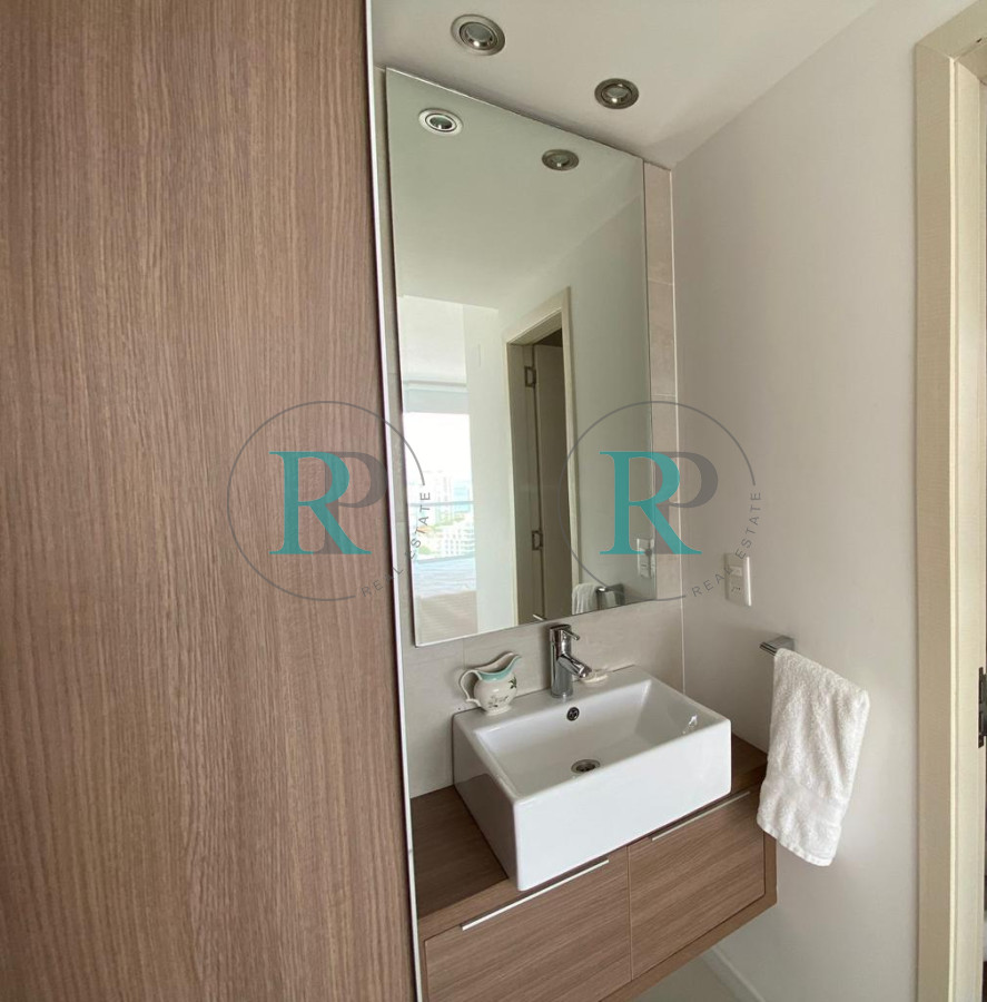 Apartamento ID.2299 - Apartamento En Venta Gala Vista. Piso Alto. 2 Dormitorios, 2 Baños, Garaje, Servicios, Vista al mar