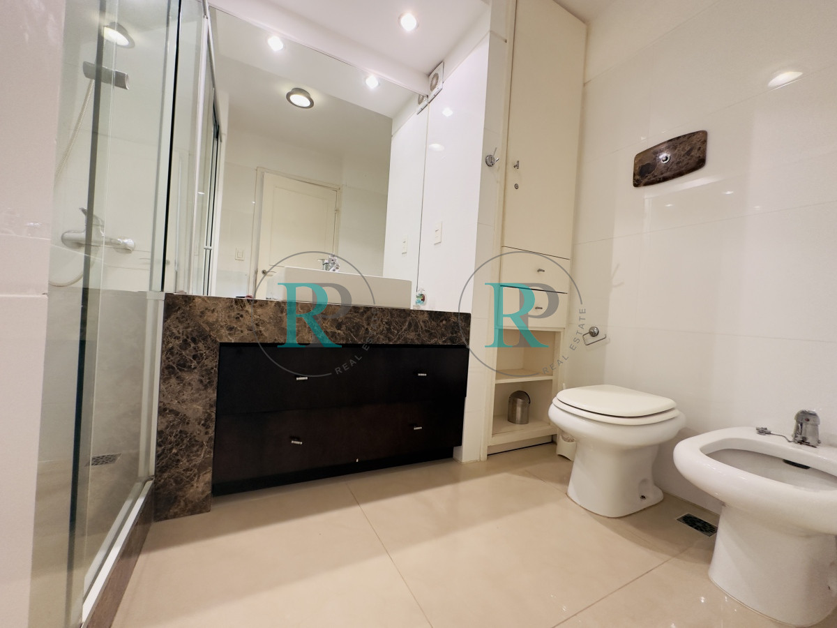 Apartamento ID.1031 - Venta de apartamento de 3 dormitorios en Punta del Este