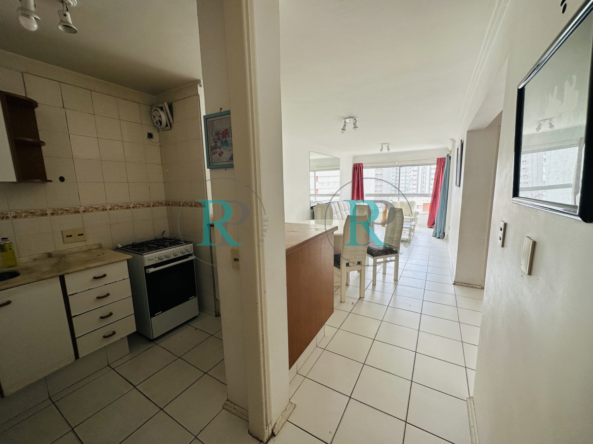 Apartamento ID.2340 - Alquiler y venta de apartamento de 1 dormitorio y medio en Punta del Este