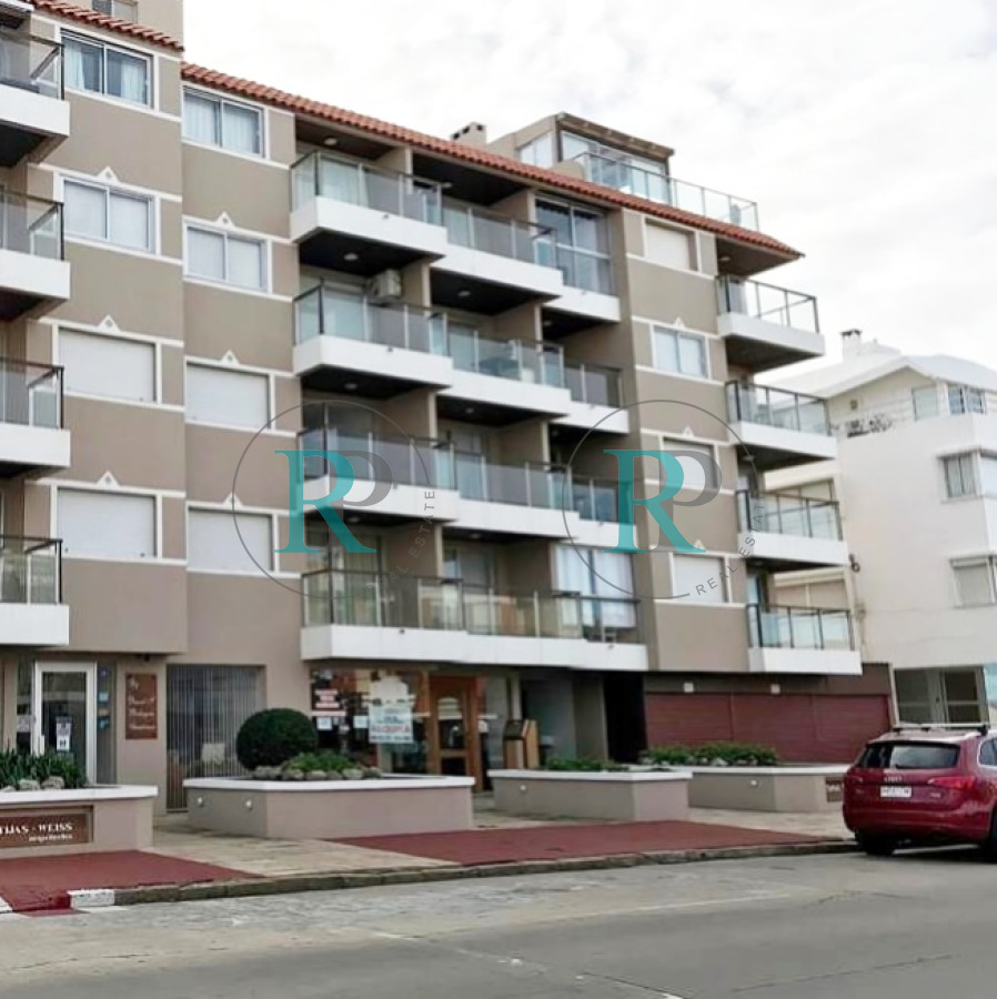 Apartamento ID.2244 - Apartamento en venta de dos dormitorios en Punta del Este