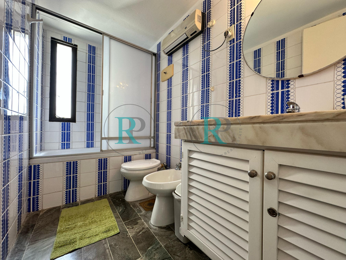 Apartamento ID.2372 - Apartamento de 3 dormitorios en venta en Punta del Este