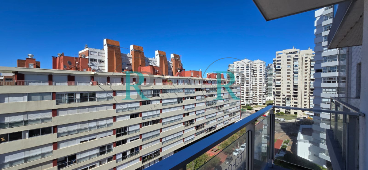 Apartamento ID.2583 - Monoambiente en venta en Punta del Este 