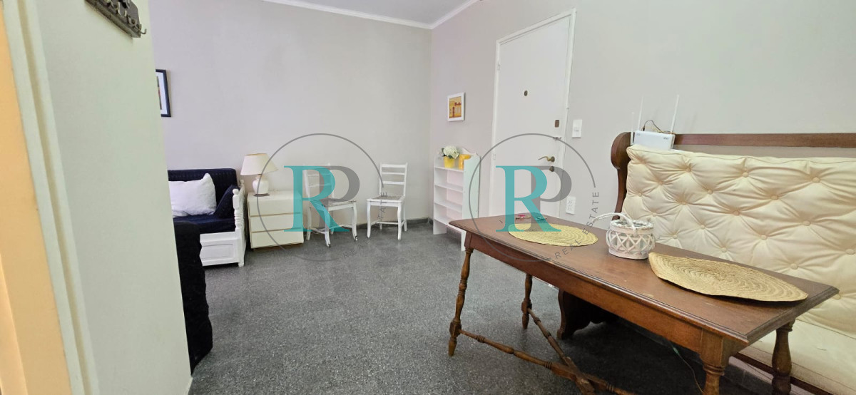 Apartamento ID.2342 - Apartamento de un dormitorio en Punta del Este, reciclado