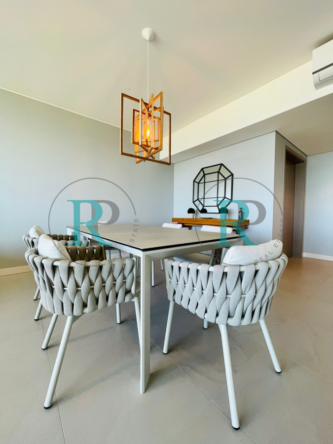 Apartamento ID.1376 - Alquiler  y venta de apartamento de 3 dormitorios en Punta del Este 