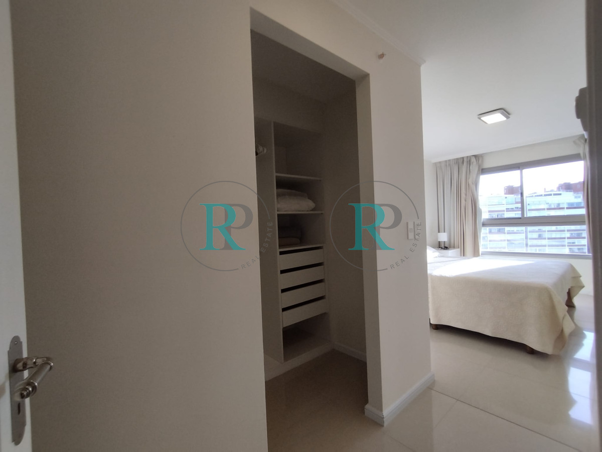 Apartamento ID.1990 -  Apartamento en venta en playa brava de Punta del Este