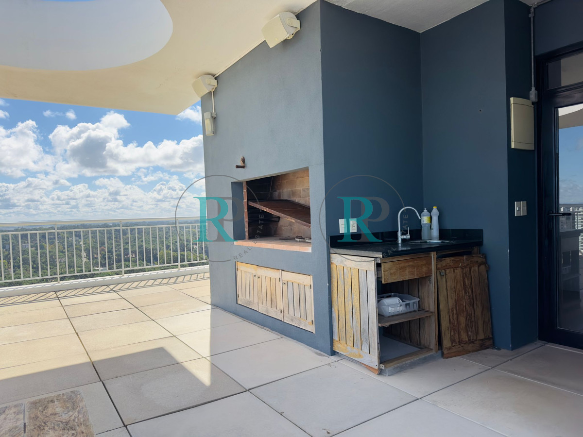 Apartamento ID.1700 - Penthouse en VENTA, 3 dormitorios en suite + Dependencia, vista 180°.