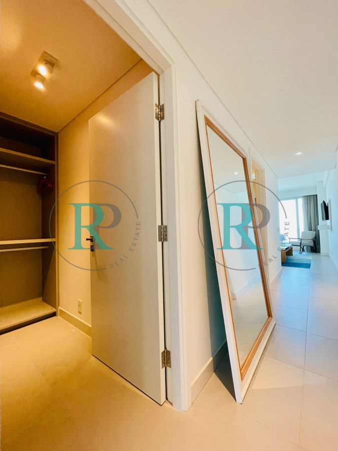 Apartamento ID.1376 - Alquiler  y venta de apartamento de 3 dormitorios en Punta del Este 
