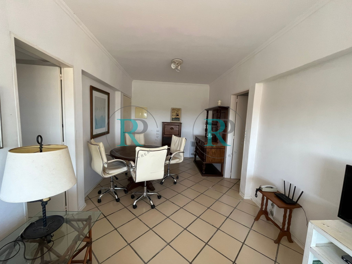 Apartamento ID.2445 - Alquiler y venta de apartamento de dos dormitorios en Punta del Este
