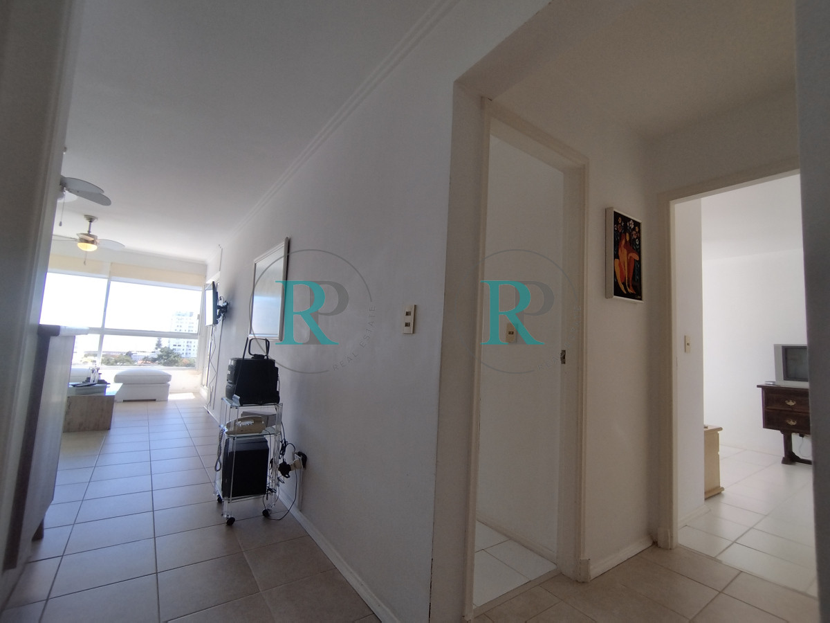 Apartamento ID.2564 - Alquiler y venta de apartamento de dos dormitorios en Punta del Este