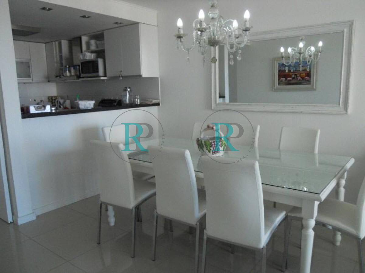 Apartamento ID.2051 -  Apartamento en venta de dos dorm en Playa Brava Punta del Este