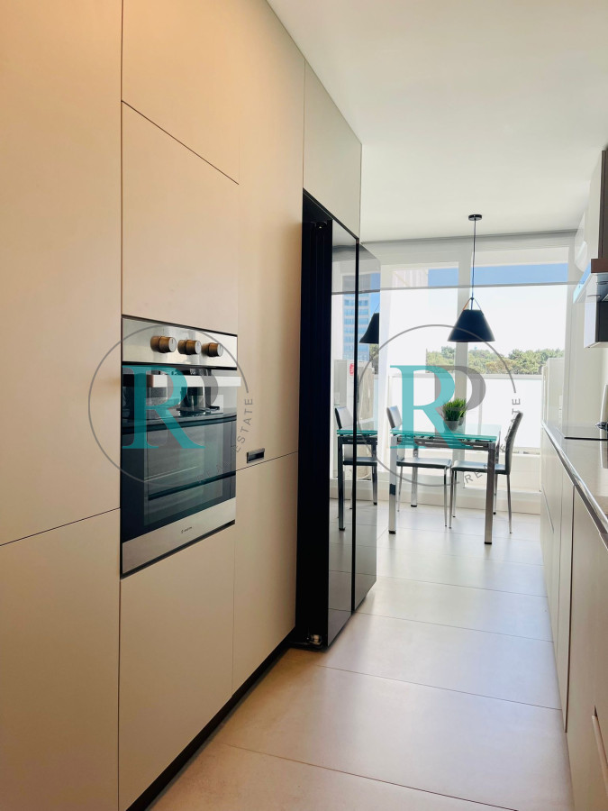 Apartamento ID.1376 - Alquiler  y venta de apartamento de 3 dormitorios en Punta del Este 