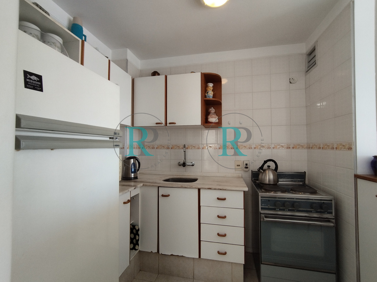 Apartamento ID.2564 - Alquiler y venta de apartamento de dos dormitorios en Punta del Este