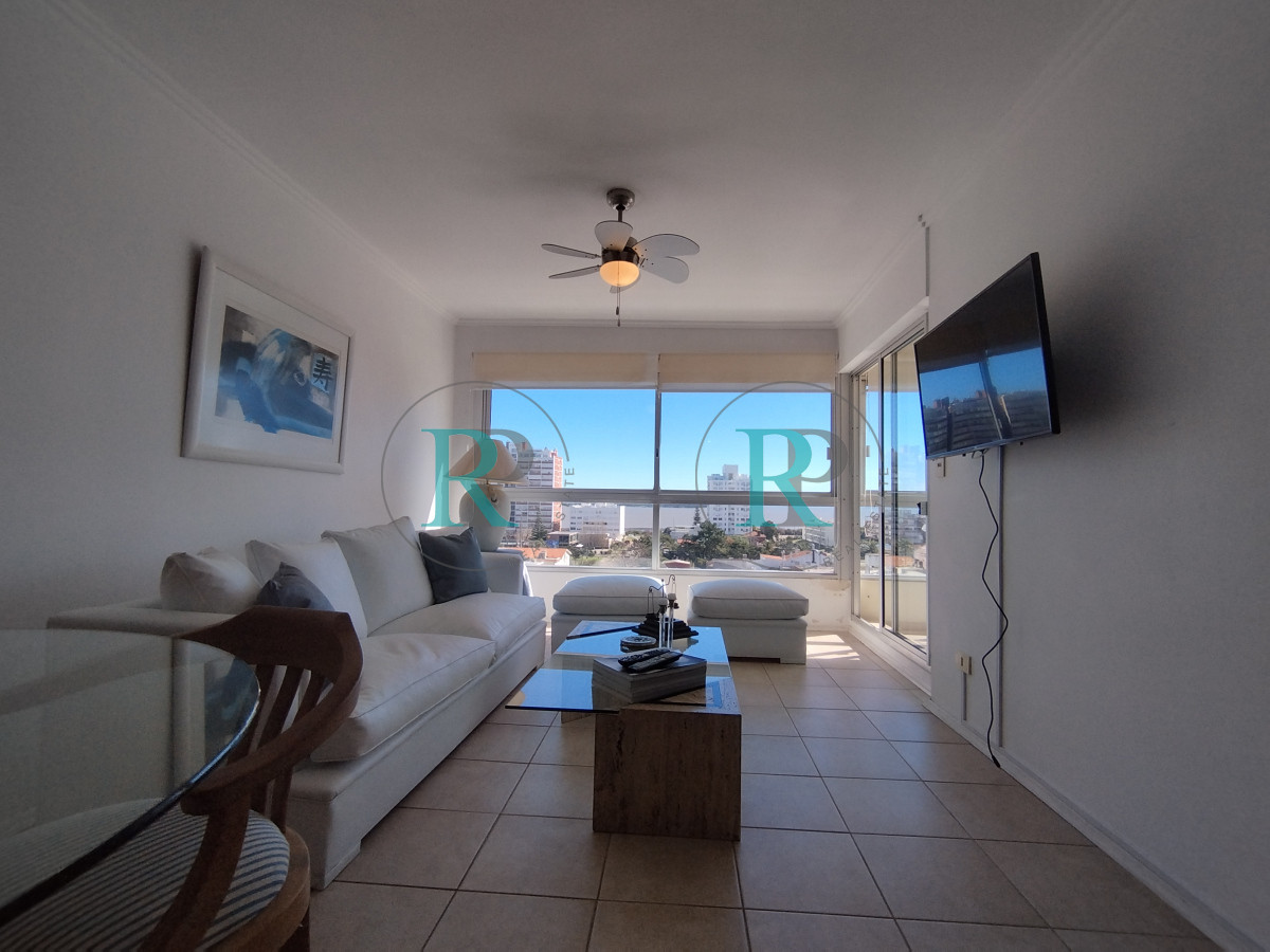 Apartamento ID.2564 - Alquiler y venta de apartamento de dos dormitorios en Punta del Este