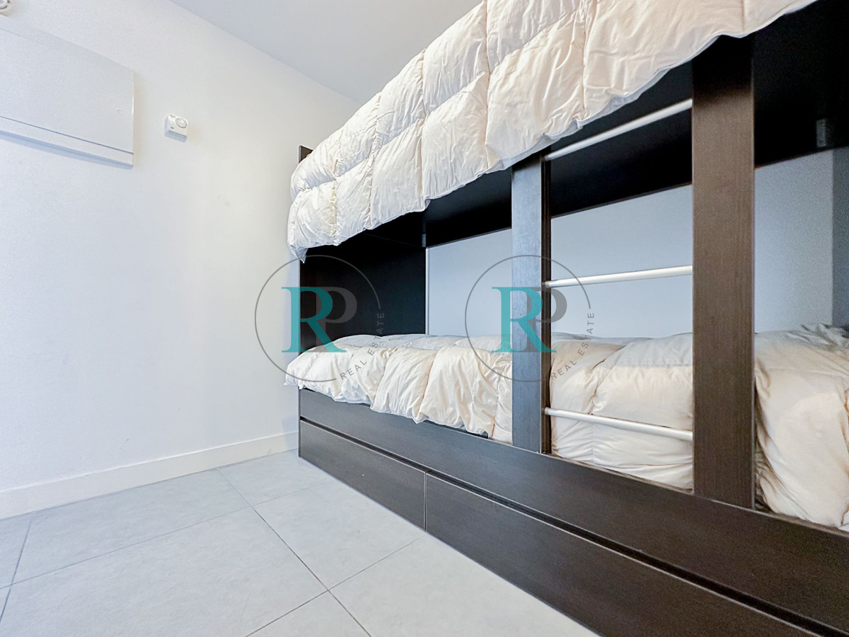 Apartamento ID.2323 - Alquiler temporal, apartamento de1dormitorio y medio en Torre YOO Punta.