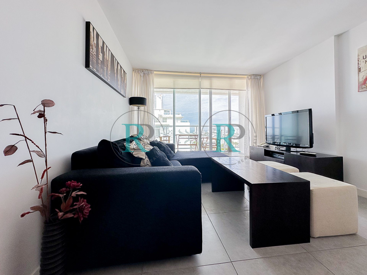 Apartamento ID.2323 - Alquiler temporal, apartamento de1dormitorio y medio en Torre YOO Punta.