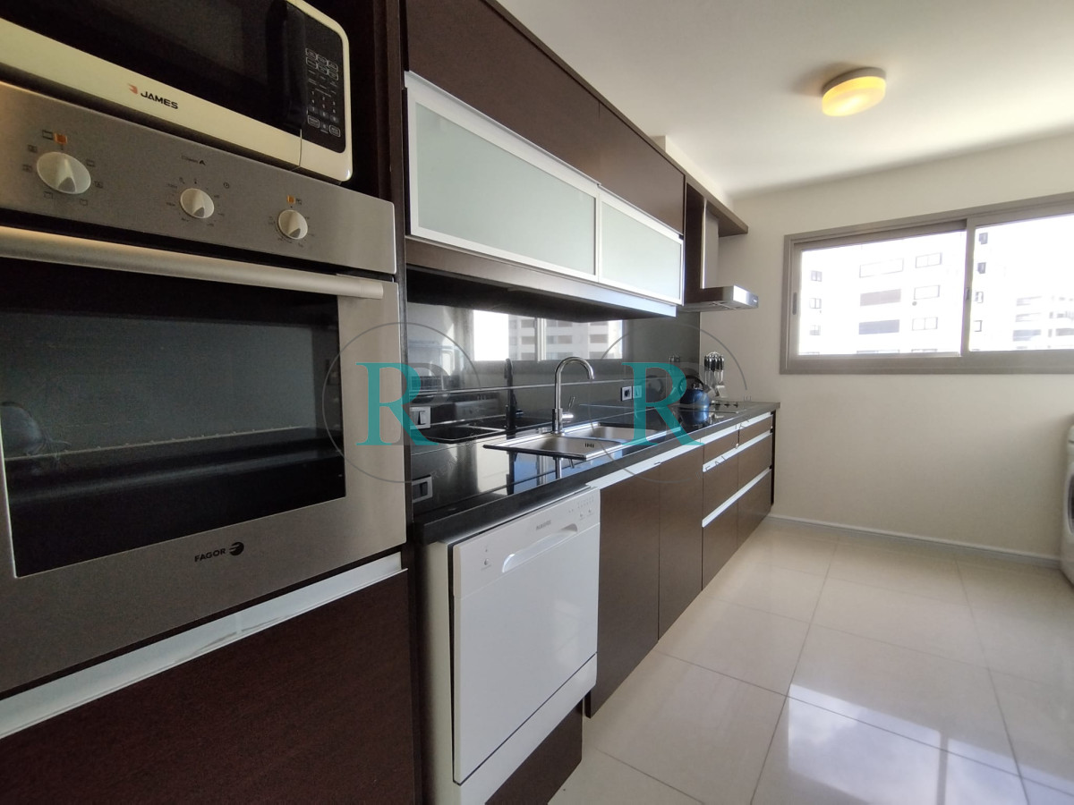 Apartamento ID.1990 -  Apartamento en venta en playa brava de Punta del Este
