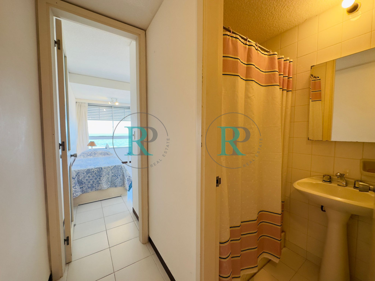 Apartamento ID.1503 - Venta de apartamento de 3 dormitorios y dep. de servicio en Punta del Este